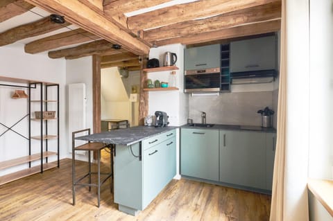 Le Petit Collégiale Saint André Apartment in Chartres