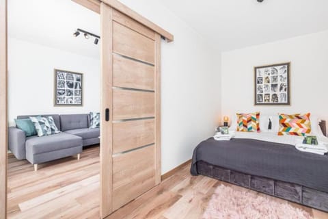 Bed, Living room, Photo of the whole room, Seating area, Bedroom, towels, wardrobe