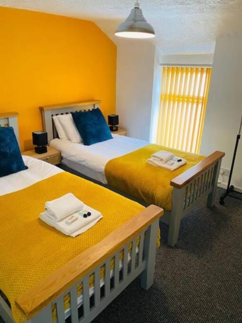 Bikers Grove Cottage House in Wales