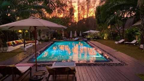 Natural landscape, Garden, Garden view, Pool view, Swimming pool