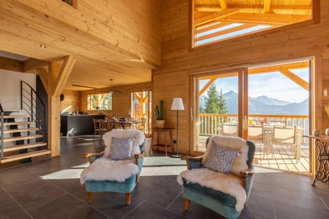 Chalet "Lucyvon" exceptional view Chalet in Manigod