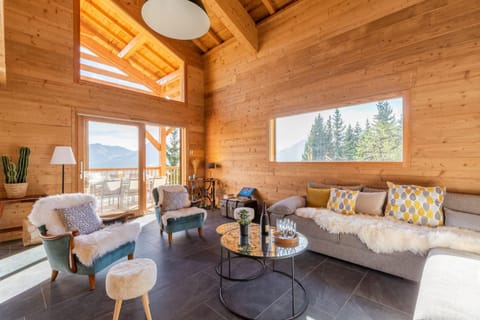 Chalet "Lucyvon" exceptional view Chalet in Manigod