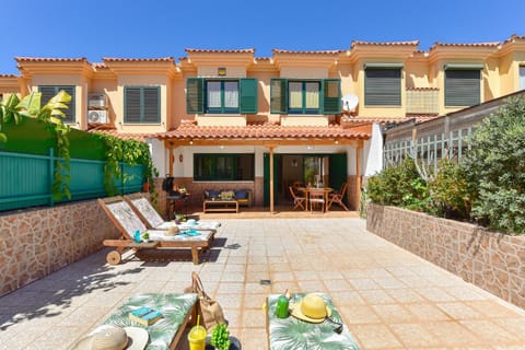 Day, Balcony/Terrace, sunbed