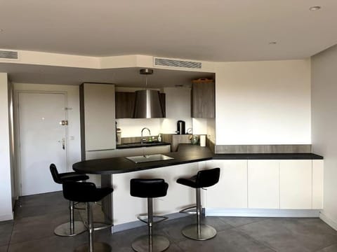 Appartement 2 pièces vue mer, à proximité de tout Apartment in Mandelieu-La Napoule