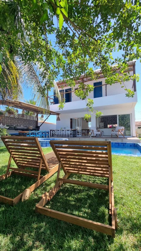 Patio, Garden view, Swimming pool, sunbed