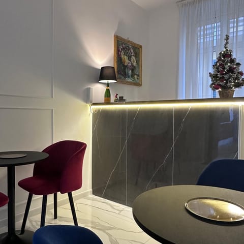 GUALTIERI B&b - LUXURY ROOMS Bed and Breakfast in Ercolano