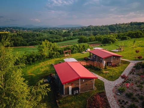 Property building, Spring, Day, Natural landscape, Bird's eye view, Garden, Garden, Garden view, Mountain view