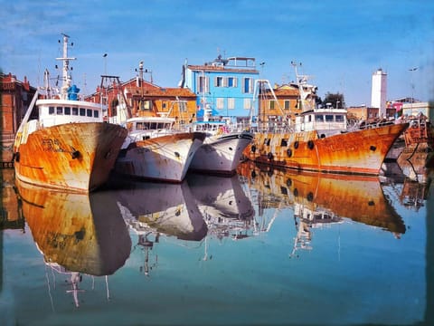 Nearby landmark, Day, Natural landscape