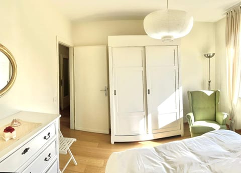 Bed, Bedroom, wardrobe