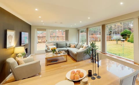 Communal lounge/ TV room, Living room