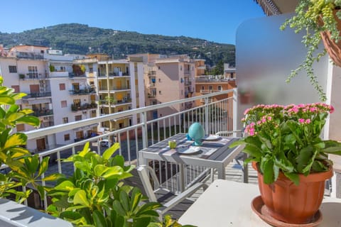 Balcony/Terrace, Balcony/Terrace