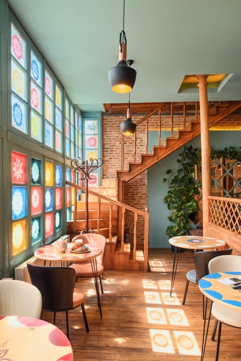 Lobby or reception, Seating area, heating