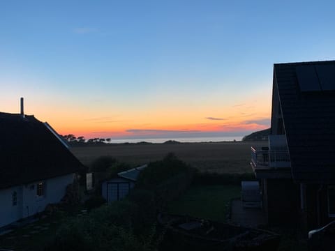 Neighbourhood, Natural landscape, Sea view, Sunset