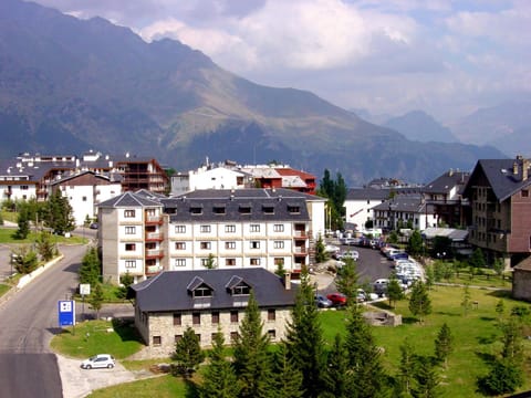 Spring, Bird's eye view, Summer