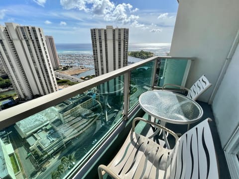 Ala Moana Hotel 31st floor Apartment hotel in Honolulu