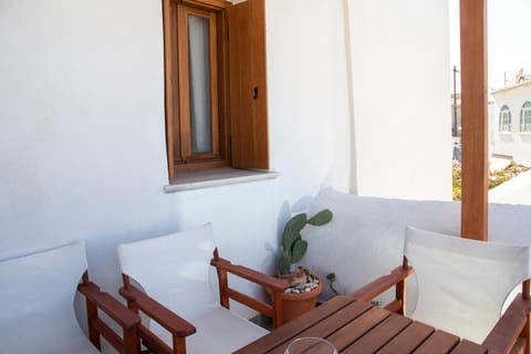 Cycladic sea view house near the Castle Apartment in Naxos