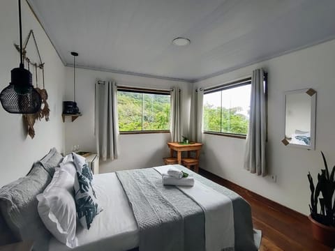 Suites casa do indio jungle, a melhor vista da floresta Bed and Breakfast in Angra dos Reis