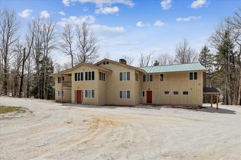 Top Star Retreat House in Mendon