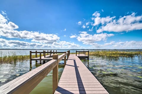 Waterfront Lake Dora Escape with Private Dock and Slip House in Tavares
