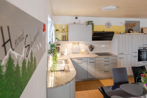 Kitchen or kitchenette, Dining area, dishwasher, oven, stove, toaster