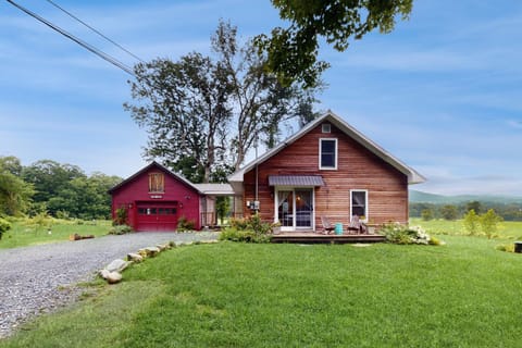 Historic Valley View House in Waitsfield