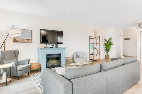 Calm At The Coast Apartment in Westport