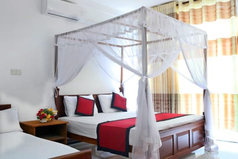 Bedroom, air conditioner