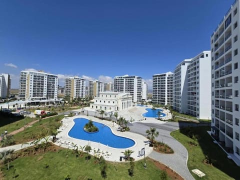 Property building, Day, Natural landscape, City view, Pool view, Swimming pool