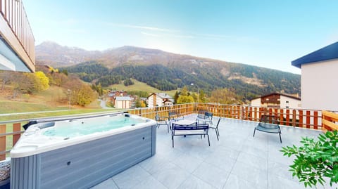 Patio, Natural landscape, Hot Tub, Mountain view