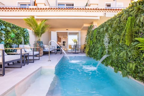 Balcony/Terrace, Garden view, Swimming pool, Swimming pool