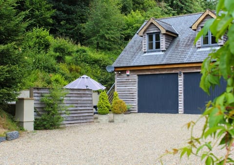 Property building, Natural landscape, Activities, Garden, Hot Tub, View (from property/room), Cycling, Pets, Garden view, Swimming pool, Family, furniture, heating, toaster