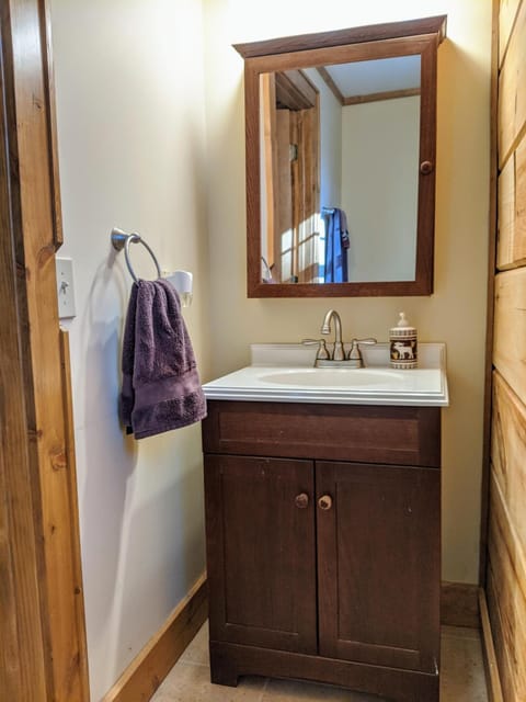 Camp Sasquatch - Powder Horn Mountain House in Watauga