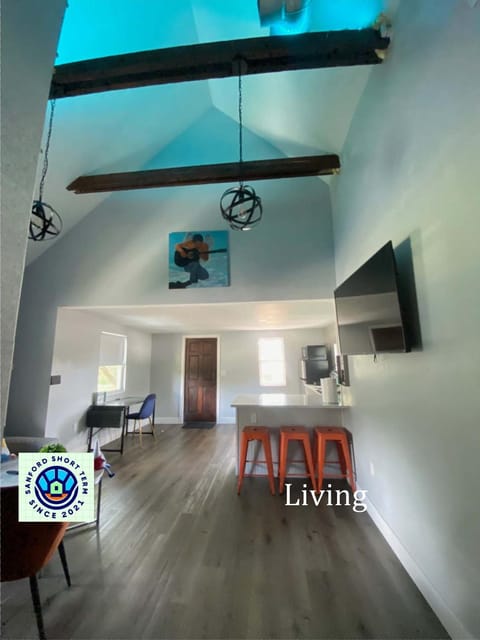 The Contemporary Apartment in Sanford