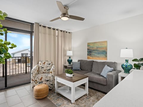Balcony/Terrace, Living room, Seating area, furniture