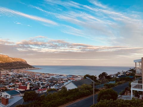 Day, Natural landscape, City view, Mountain view, Sea view, Sunset