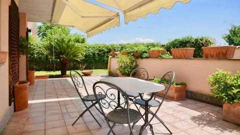 Patio, Garden