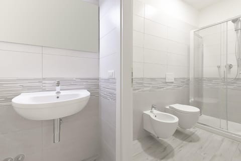 LHE Les Trois Merveilles - Grey Lewis Apartment in Cesena