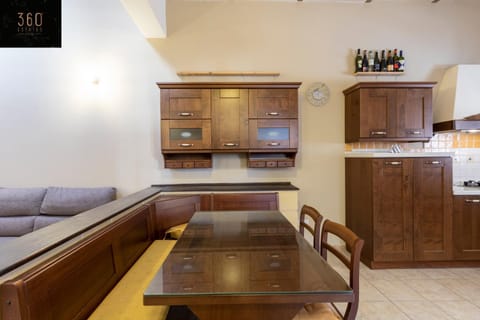 Amazing house in Sliema Central with BBQ & Parking by 360 Estates Apartment in Sliema