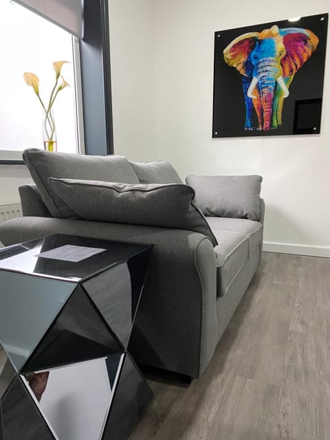 Living room, Decorative detail, Seating area