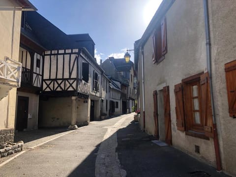Neighbourhood