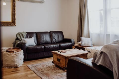 Cottage on Groom - St Marys Charm and Convenience! House in Tasmania