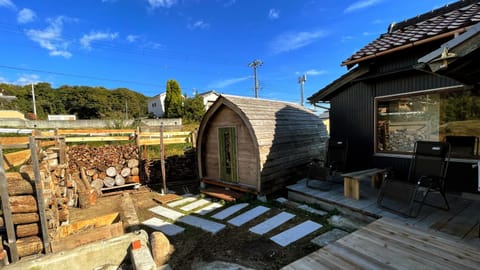 Garden, Sauna