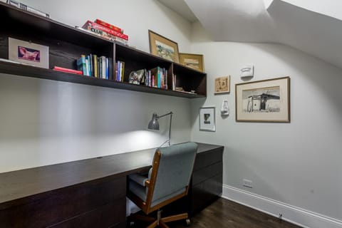 Logan Blvd Luxury! Enjoy the Well-Equipped Kitchen and Prime Location apts Apartment in Chicago