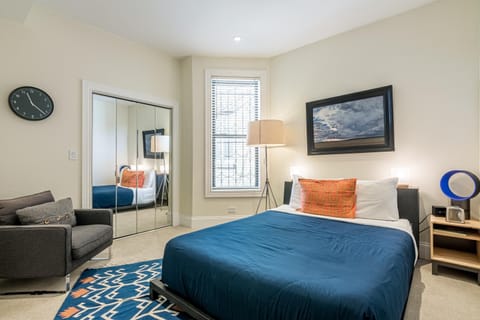 Logan Blvd Luxury! Enjoy the Well-Equipped Kitchen and Prime Location apts Apartment in Chicago