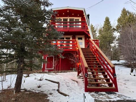 Property building, Natural landscape, Winter