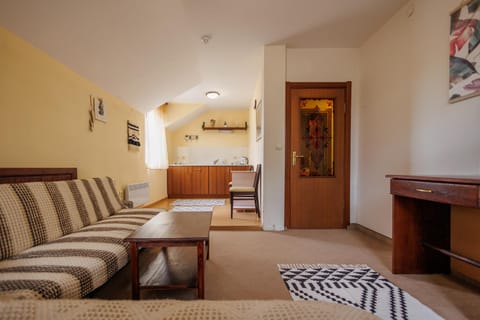 Конна база и Къща за гости Дворене Bed and Breakfast in Blagoevgrad Province