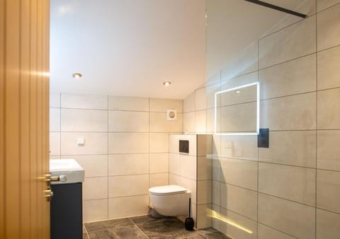 Orchard Barn - Luxury 4 BD Barn Conversion! House in Wychavon District