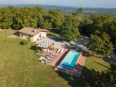 Property building, Day, Natural landscape, Bird's eye view, Garden, Swimming pool