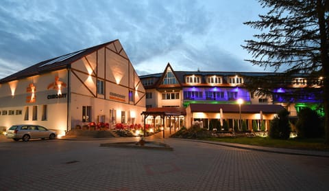 Property building, Parking