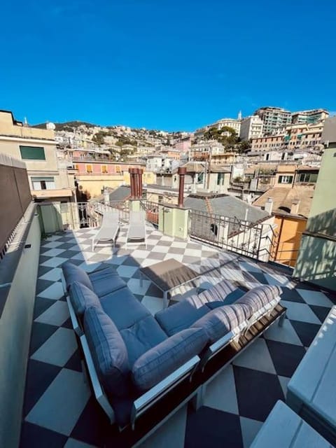 Balcony/Terrace, City view